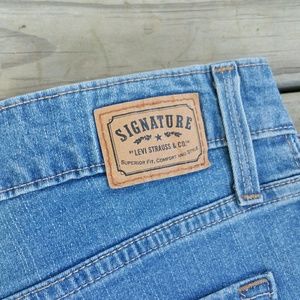 Levi's high waist mom jean bootcut